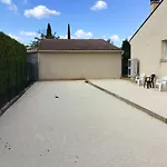 Villa Villa spacieuse avec piscine à Saint-Laurent-la-Vernède Saint-Laurent-la-Vernède